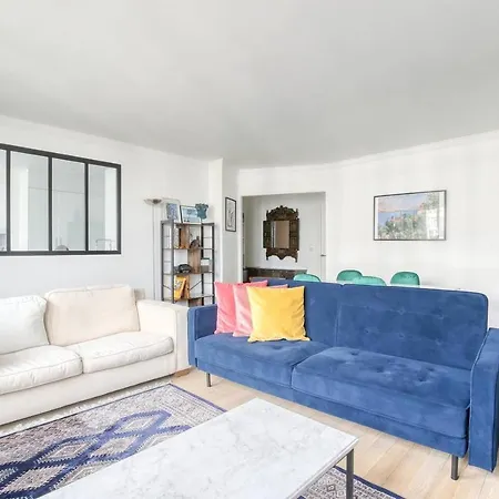 - Auteuil - 70m2, Balconies, Sun, Renovated - Fits 5 Appartamento Parigi